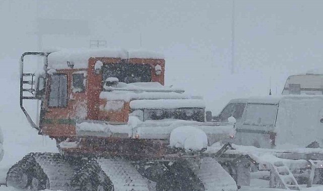 ABD'de çığ kayakçıları yuttu: 10 kayıp