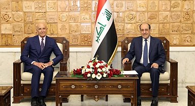ABD'li Özel Temsilcisi Barrack, Bağdat'ta başbakan adayı El-Maliki ile görüştü