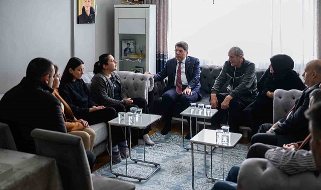 Adalet Bakanı Tunç, Atlas Çağlayan'ın ailesini ziyaret etti