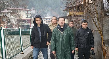 Adana'nın Feke, Saimbeyli ve Kozan ilçelerinde sel sonrası yoğun mesai