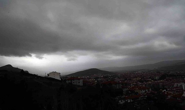 Afrika toz bulutu Muğla semalarını siyaha bürüdü
