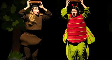 'Ağustos Böceği ve Karınca' Trabzon'da sahnelendi