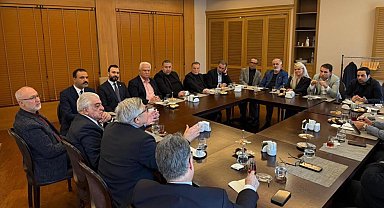 AK Parti heyeti KKTC basını ile buluştu