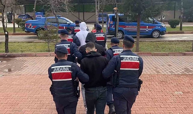 Aksaray'da jandarmadan 6 adrese eş zamanlı uyuşturucu baskını: 5 tutuklama