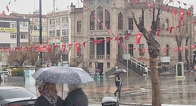 Aksaray'da şiddetli sağanak etkili oldu