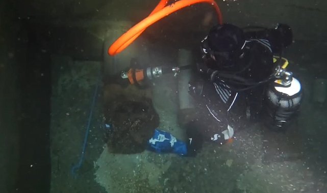 Aktarma havuzundaki arızaya su altından müdahale