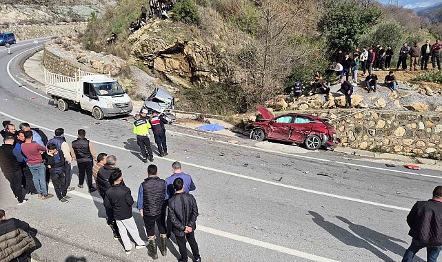 Alanya'da 3 araçlı zincirleme kaza: 1 ölü, 3 yaralı