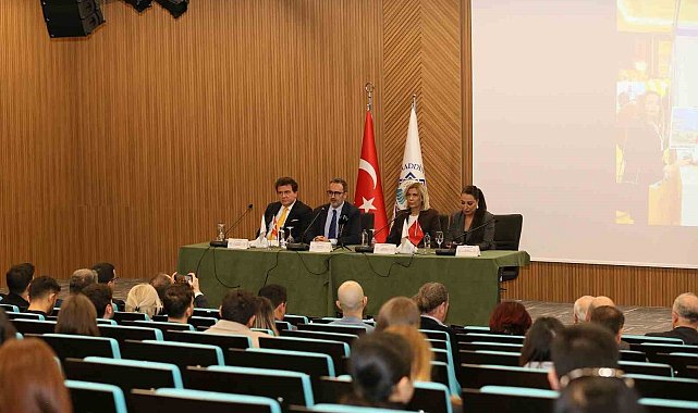Alanya'nın sağlık turizmi ALKÜ'de masaya yatırıldı