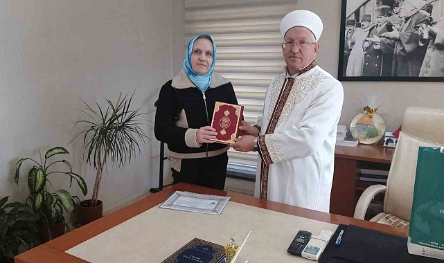 Alman vatandaşı Kerstin, İslam'ı seçerek "Elif" oldu