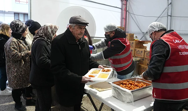 Ankara Keçiören'de Ramazan sofraları binlerce kişiyi buluşturuyor