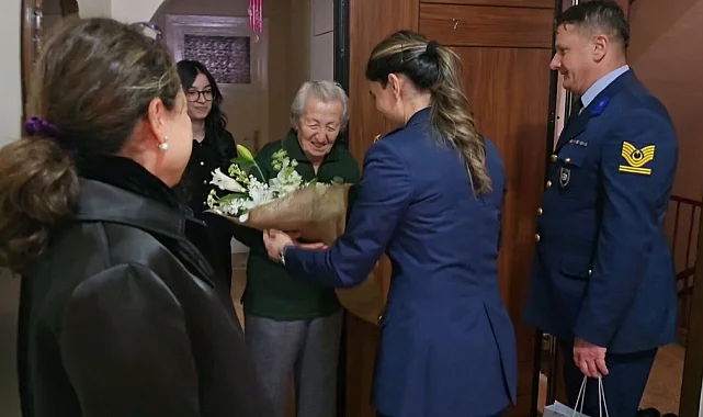 Ankaralı Hatice Güner'den Mehmetçiğe 195 el emeği boyunluk