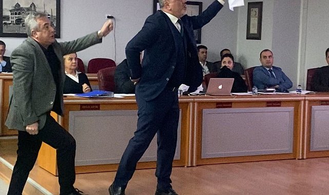Anma töreni krize dönüştü: Mecliste gergin dakikalar