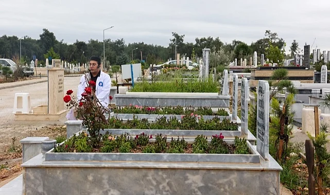 Antalya Büyükşehir 6 Şubat'ta hayatını kaybedenleri andı