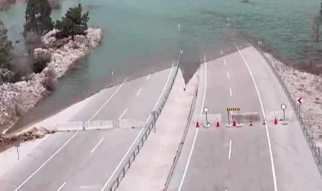 Antalya–Konya yoluna taşkın engeli! Geçici olarak trafiğe kapatıldı!