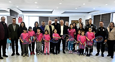 Antalya Muratpaşa'da minik raketler turnuva yolunda