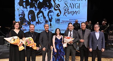 Antalya'da Türk müziğinin ustalarına saygı konseri