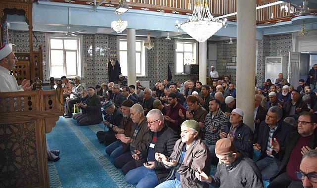 Asrın felaketinin 3'üncü yılında Salihli'de yürekler aynı duada buluştu