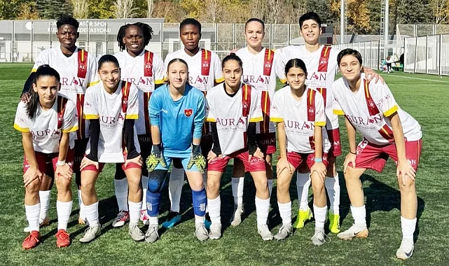 Auran Kayseri Kadın Futbol Kulübü'nden namağlup başarı