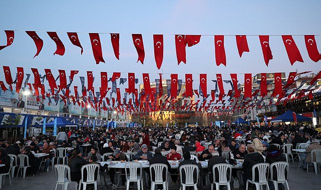 Aydın Büyükşehir Belediyesi Ramazan'ın bereketini kentin dört bir yanına taşıyor