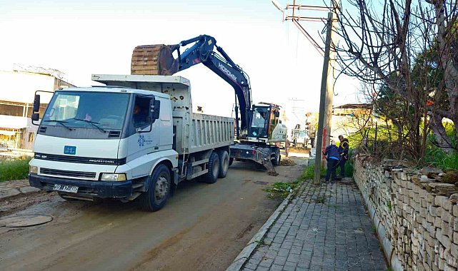 Aydın Büyükşehir, yol çalışmalarına devam ediyor