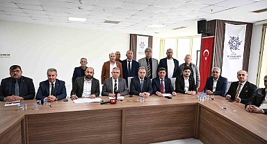 Aydın Büyükşehir'in 1,5 milyarlık yatırımına ret oyu veren CHP'ye AK Parti grubundan eleştiri