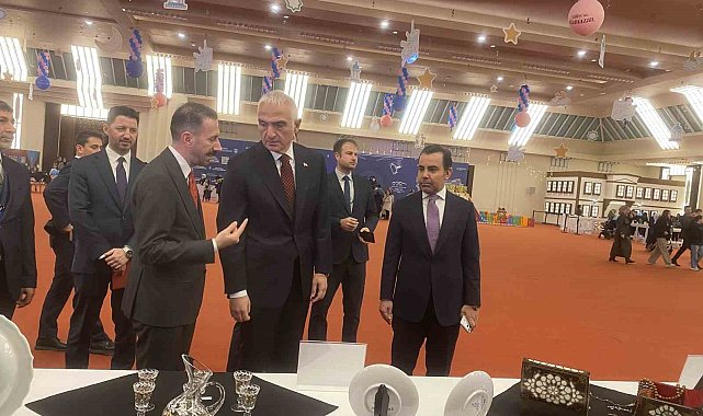 Bakan Ersoy: "Bu sene çok daha organize, fazla katılımın olduğu bir etkinlikler silsilesi oluyor"