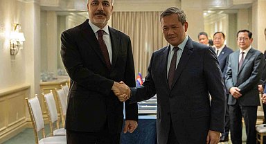 Bakan Fidan, Kamboçya Başbakanı Hun Manet ile bir araya geldi