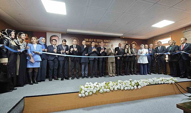 Bakan Göktaş: "28 Şubat'ın karanlık izlerini silmek için gece gündüz demeden çalışmaya devam edeceğiz"