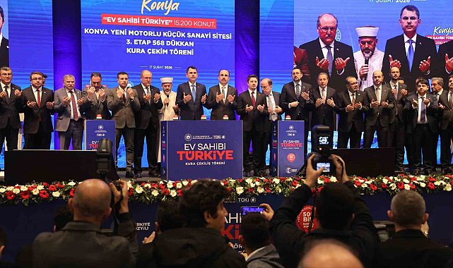 Bakan Kurum: "Biz lafla değil, eserle konuşuyoruz"
