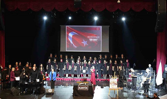 Bakan Tekin: "Geçmişine bağlı, gelecekten ümitli gençler yetiştirmek istiyoruz"