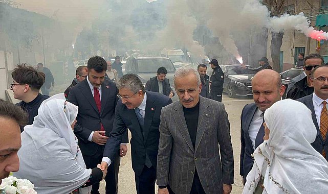 Bakan Uraloğlu: "İnşallah önümüzdeki sene de her şeyle beraber bu yolu bitireceğiz"