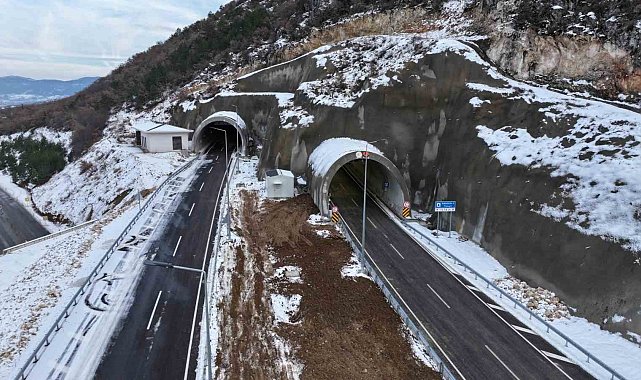 Bakan Uraloğlu: "Kırkdilim Geçişi'nde inşa ettiğimiz 3 çift tüp tünelde sona yaklaştık"