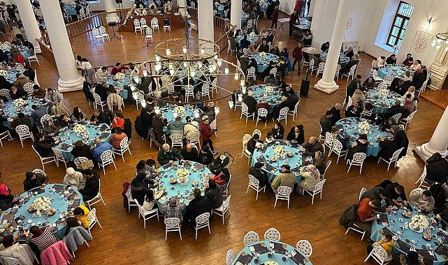Balıkesir ve Çanakkale'de Ramazan ayı boyunca "Asırları Aşan Hayır" Sofrası