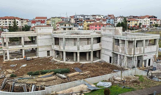 Başiskele'de çocuk kütüphanesi ve oyuncak müzesi inşaatı sürüyor