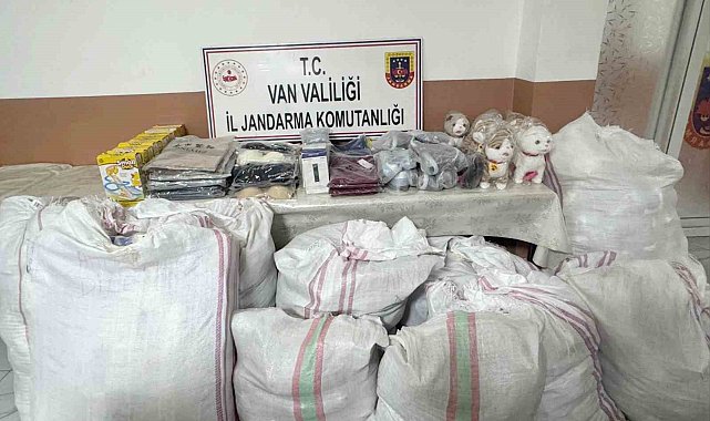 Başkale'de 3 milyon 250 bin TL değerinde kaçak malzeme ele geçirildi