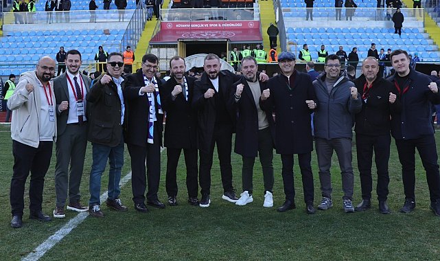 Başkan Eyüp Kahveci ve Vali Musa Işın'dan Kütahyaspor'a tebrik