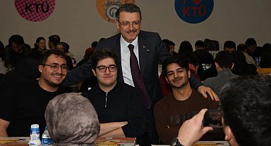 Başkan Genç, KTÜ'lü öğrencilerle iftar sofrasında buluştu