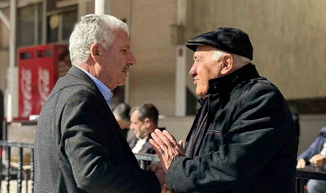 Başkan Karamehmetoğlu, vatandaşlarla bir araya gedi