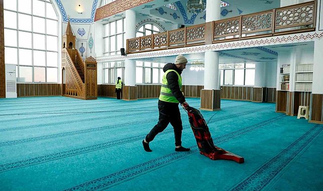 Başkan Kurnaz: "İbadethanelerimizi Ramazan ayına hazırlıyoruz"