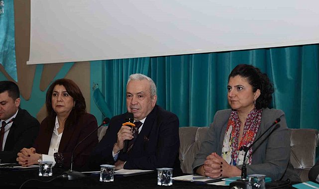 Başkan Şadi Özdemir, temizlik işçileri ile buluştu