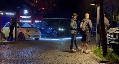 Beşiktaş'ta ünlülerin gittiği spor salonuna polis baskını