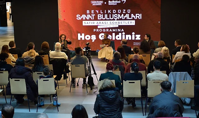 Beylikdüzü Sanat Buluşmalarında 'sosyal çürüme' konuşuldu