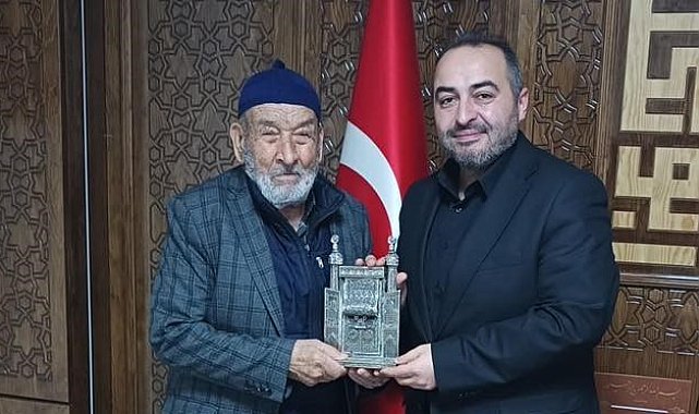 Beyşehir'de 84 yaşındaki vatandaş hafızlık yarışmasında birinci oldu