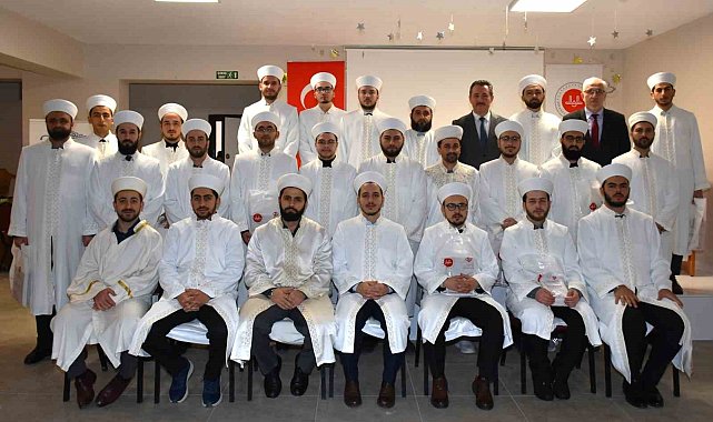 Bilecik'e atanan din görevlilerine 'Cübbe ve Sarık Giydirme' programı