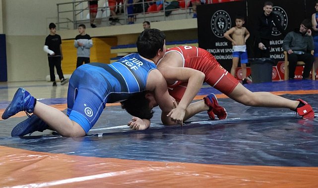 Bilecik'te Küçükler Serbest Stil Güreş İl Seçmesi tamamlandı