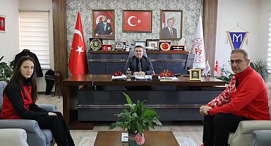 Bilecikli sporcu 300 metrede Türkiye 3'üncüsü oldu