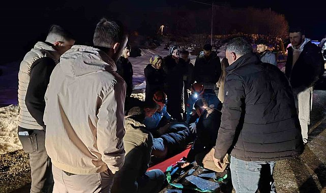 Bingöl'de trafik kazası: 3 yaralı