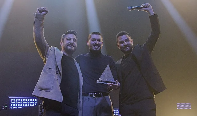 Blok3 Avrupa'da zirvede... Breakthrough Award alan ilk Türk sanatçı oldu