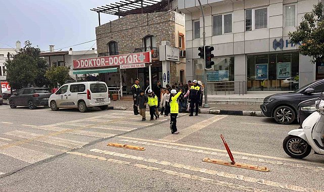 Bodrum'da öğrencilere uygulamalı trafik eğitimi
