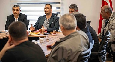 Bornova'da Başkan Eşki, muhtarlarla buluştu